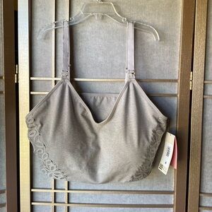 Destination Maternity seamless Bralette, size XXL